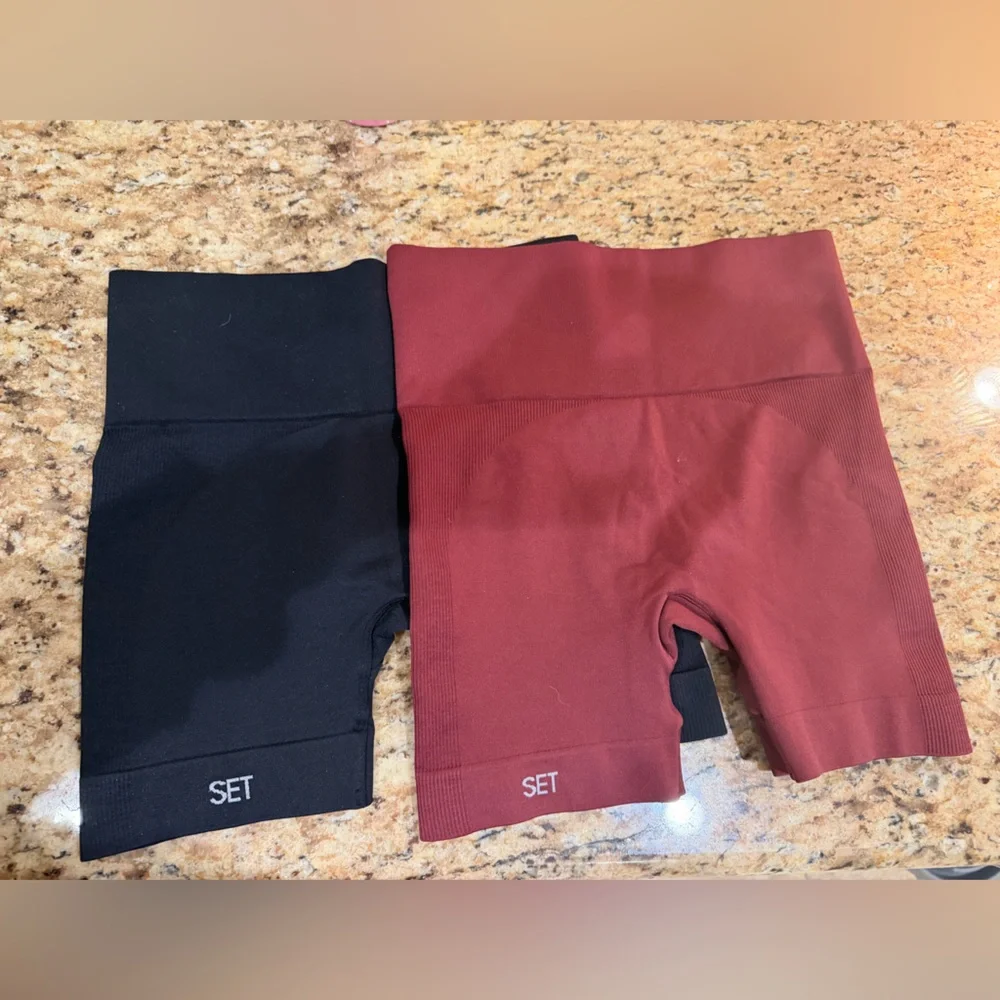 SET Active BUNDLE Women's Black and Maroon Bike Shorts - Picture 4 of 6
